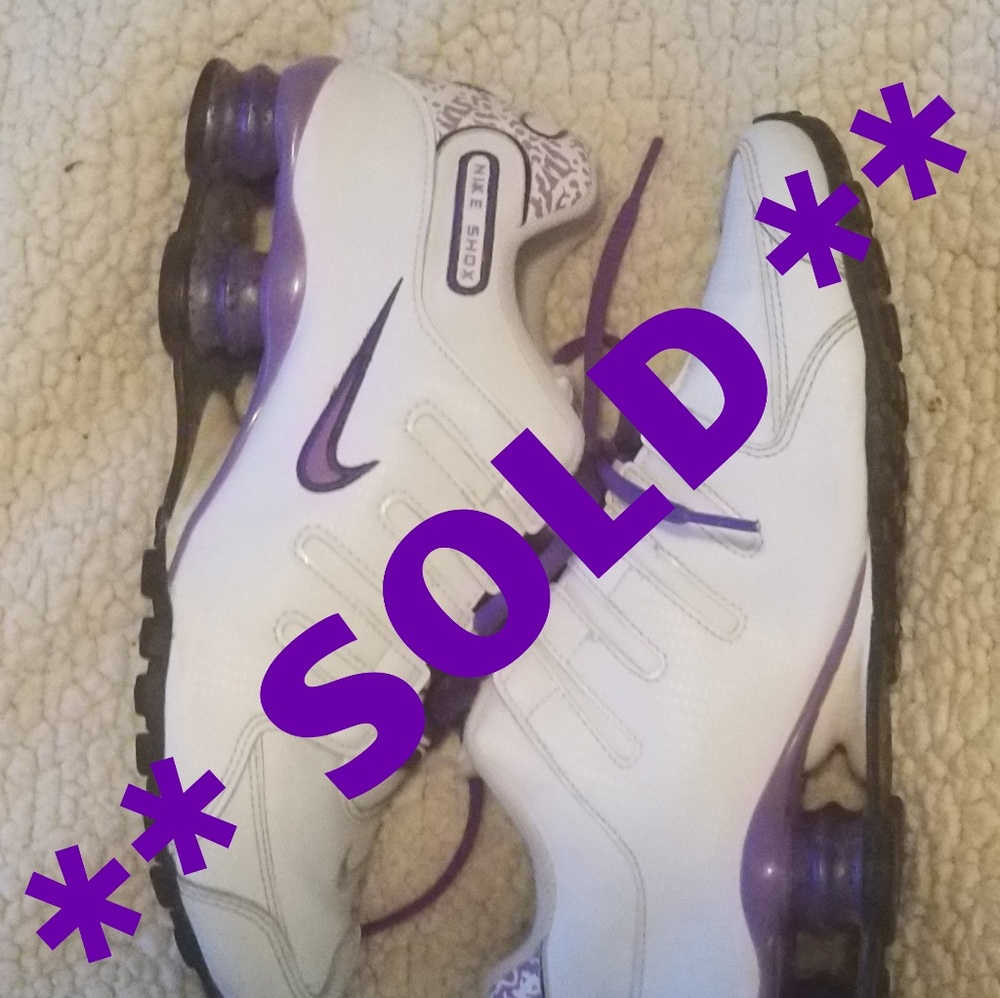 ** SOLD ** EUC Nike Shox Women's Sz 7